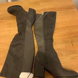 Marc Fisher knee high boot gray suede size 6